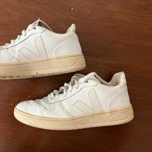 veja white vegan sneaker 38